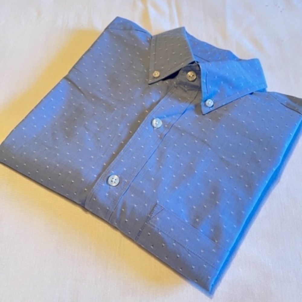 J Crew Dobby Weave Long-Sleeve Button Down! Size Small​​​​​​​​​​​​​​​ - Picture 2 of 5